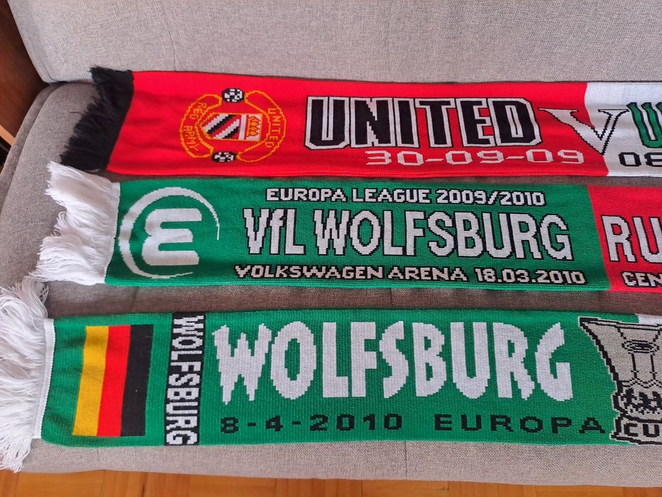 Szaliki Fulham.  Manchester United.  Wolfsburg. Rubin  Kasan