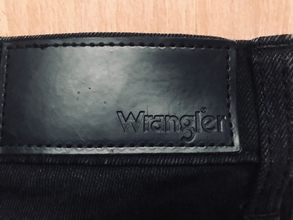 Spodnie marki Wrangler 32x32