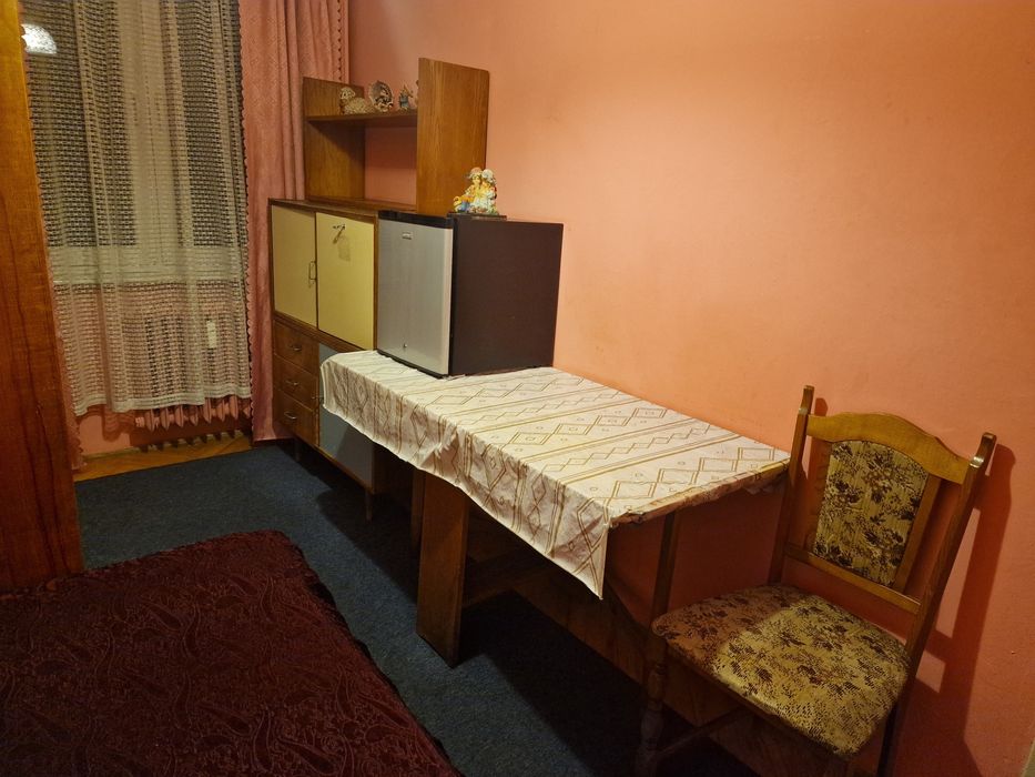 Niedrogi pokój do wynajęcia dla Kobiety