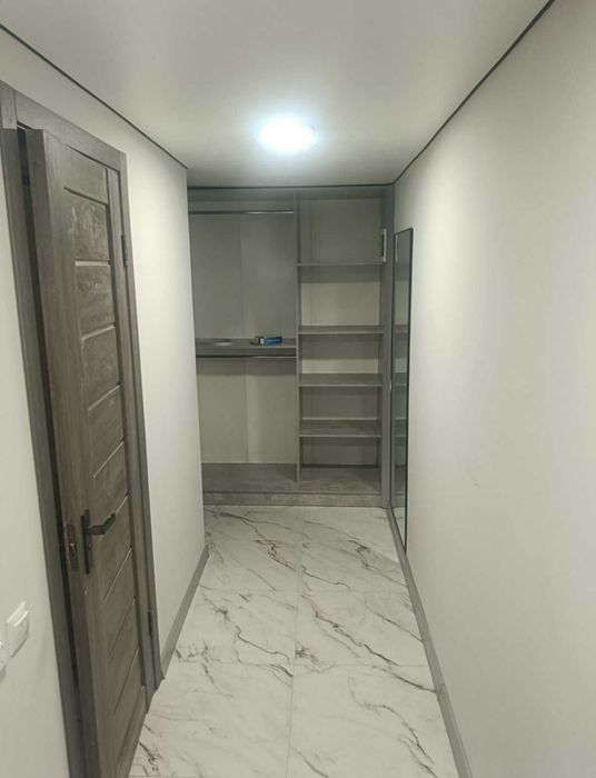 Продаж 1-к, Яворівська , Бл Центр , 70/35/35 м2 , 73999$