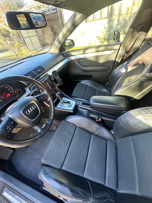 Продам Ауді а4 2.0