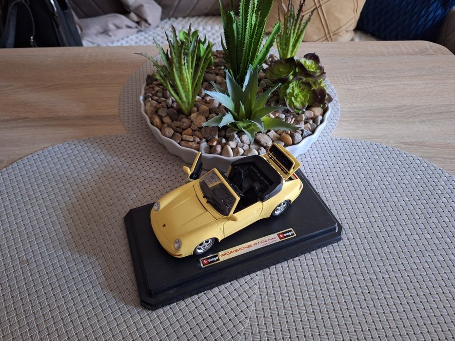 Samochod  resorak porsche 911 carrera