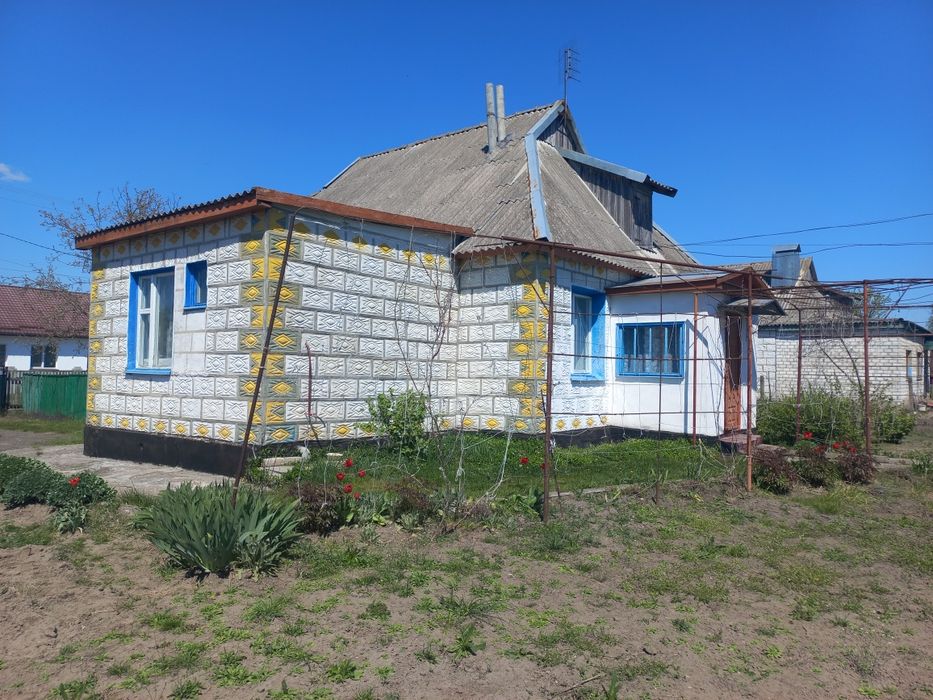 Купуйте цегляний будинок  в  Брусилові Житомирської області