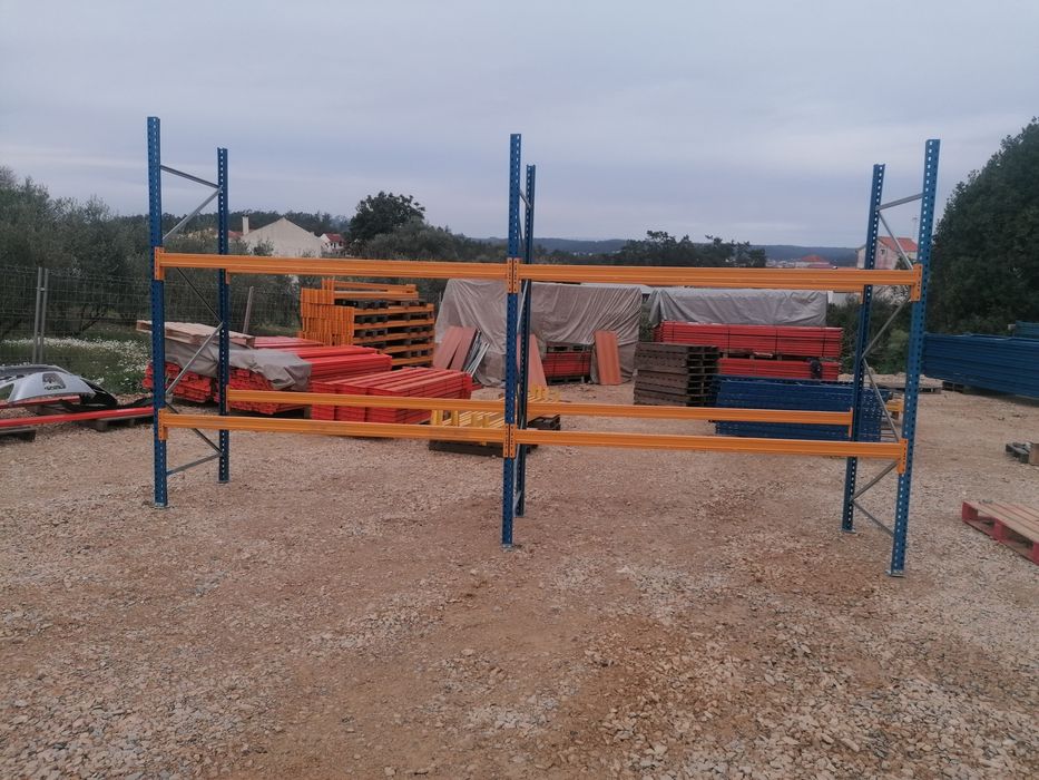 Racks, parteleiras industriais, estantes de armazém