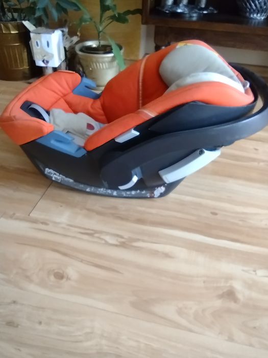 Cybex gold nosidełko do samochodu