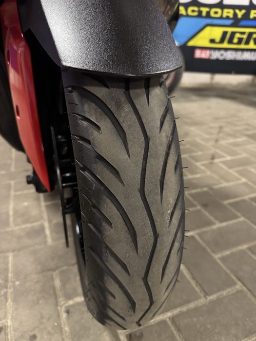 Японский скутер Yamaha X Max 250. 2021