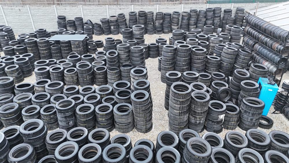 Opony Goodyear 215/50R19" 23 rok