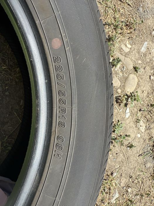 Резина Шини 225/55 R18 Yokohama E70