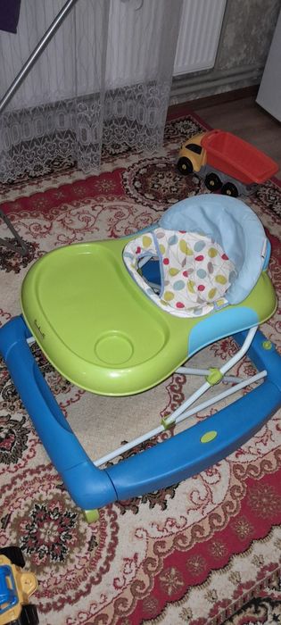 Продам ходунки Bambinelli