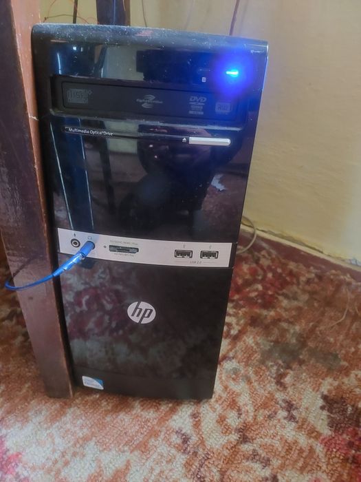 Продам компютор в рабочам состояние