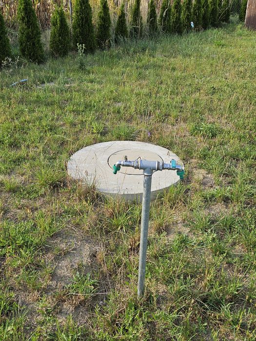 Działka budowlana - uzbrojona z warunkami zabudowy.