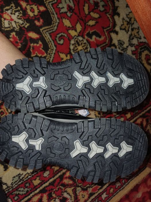 Продам чоботи водонепроникні для хлопчика Lupilu 28р