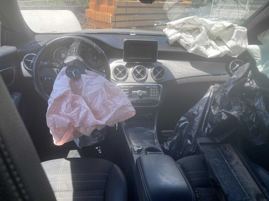 MERCEDES-BENZ CLA 180 cdi 2014