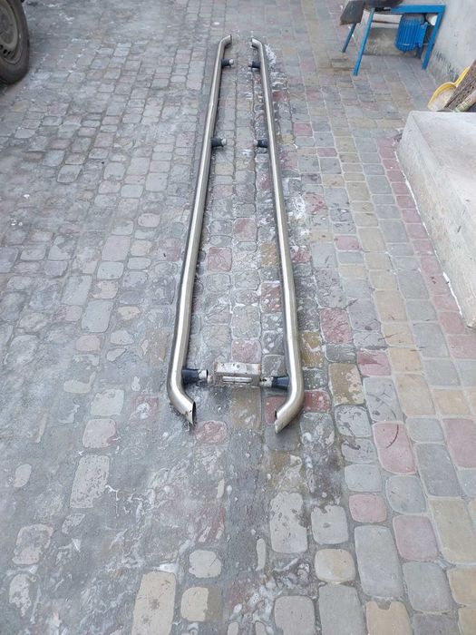 Бічні труби (пороги) на Renault Master 3