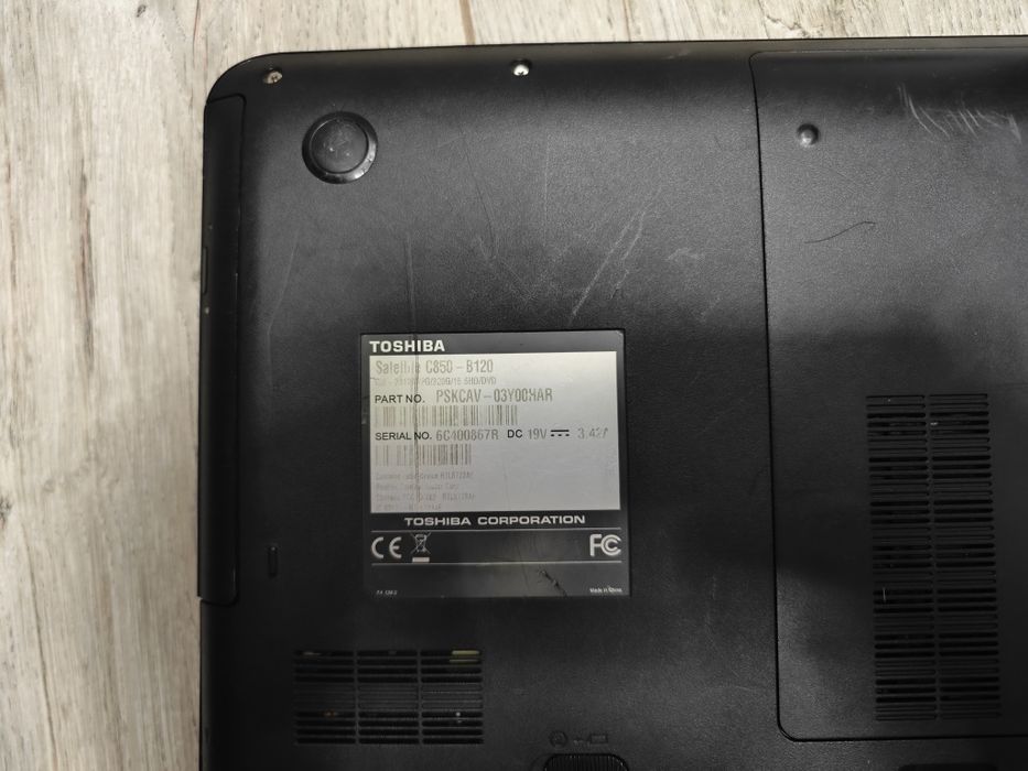 Ноутбук Toshiba satellite c850