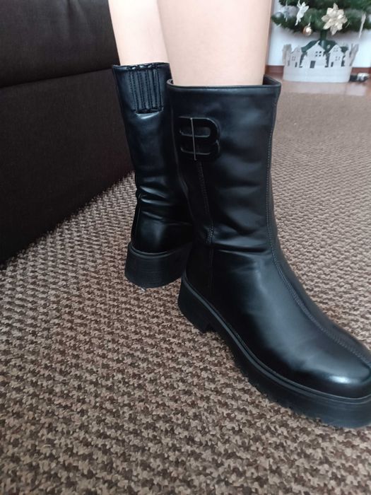 Жіночі зимові чоботи