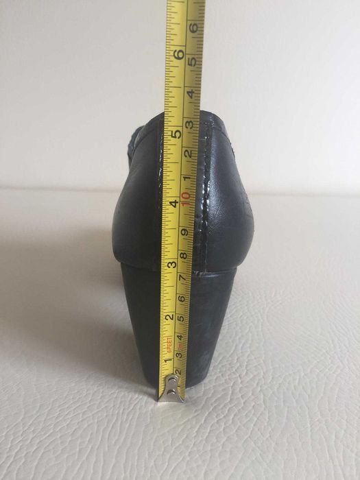 Botins em Pele Genuína