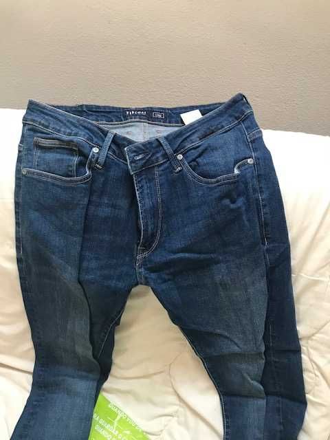 Calças Tiffosi e Timberland Novas