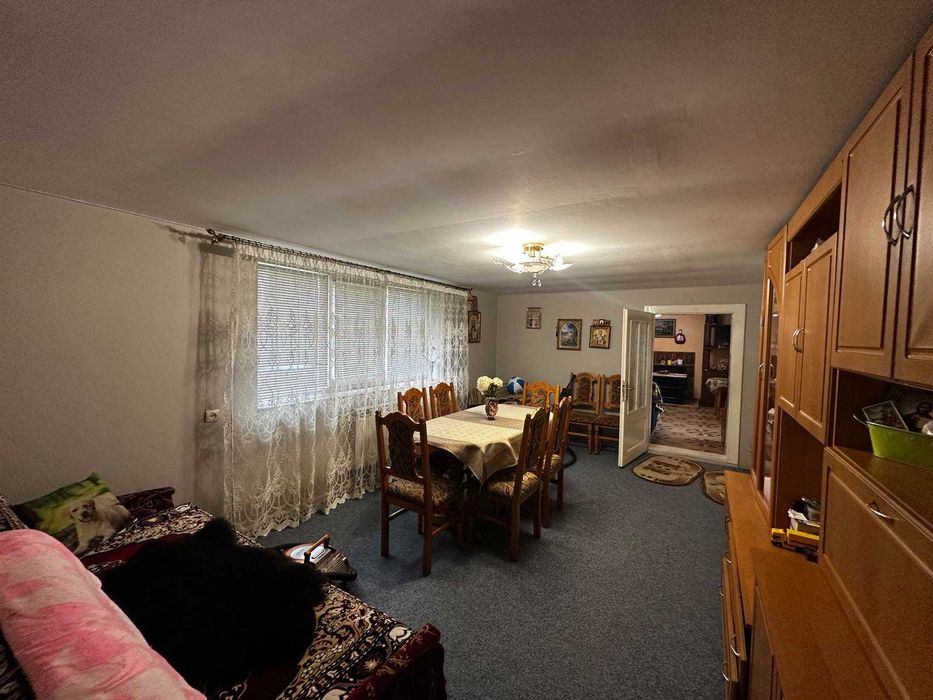 Продається будинок в с. Нересниця