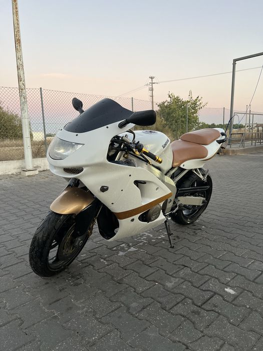 Kawasaki ninja ZX6R