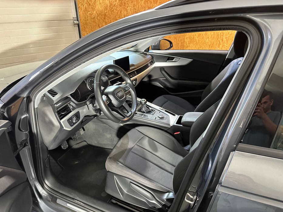 Audi A4 Avant  2.0 TDI Business Line