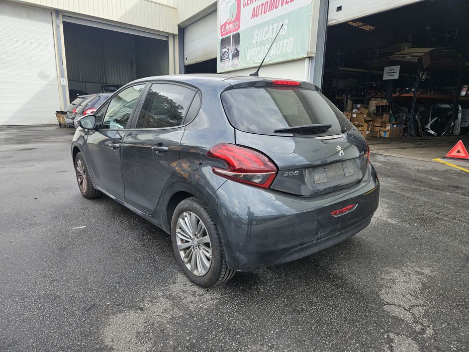 Peugeot 208 STYLE 1.2 VTi de 2017 para peças