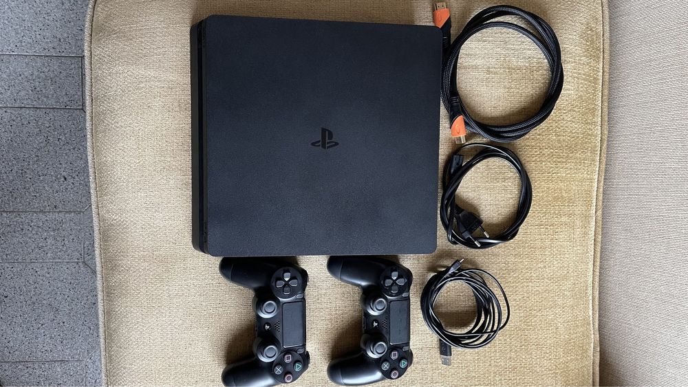 PlayStation 4 Slim 1 TB