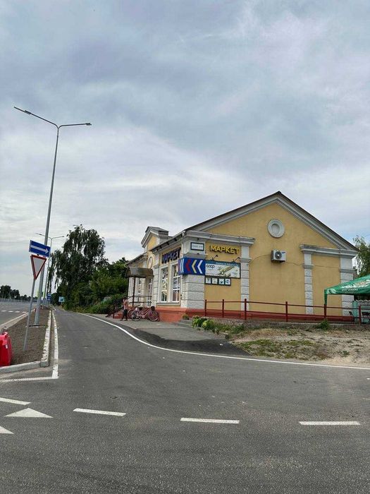Продається діючий магазин с.Лемеші