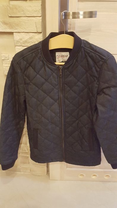 Kurtka firmy pull and bear!