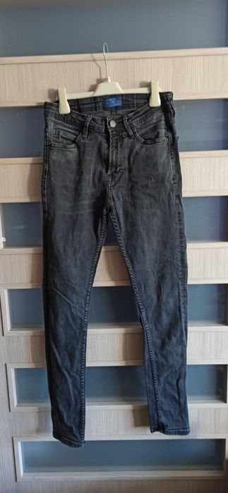 Jeansy Zara rozmiar 40