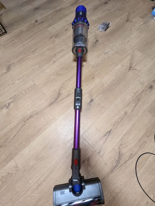 Пилосос Dyson v10