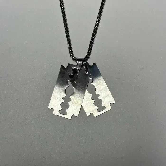 Naszyjnik Podwójna Żyleta Legia Warszawa Żyletka Brzytwa Srebrny