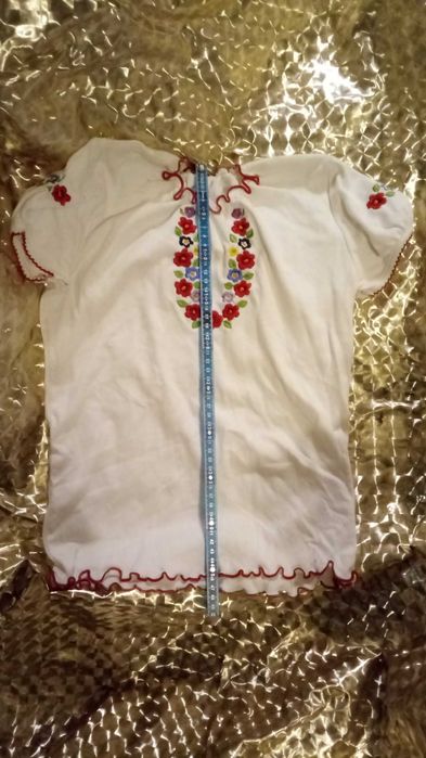 Вышиванки б/у, ОЛХ доставки нет