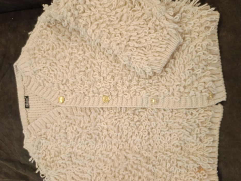 Kardigan w kolorze jasnego beżu rozmiar uniwersalny