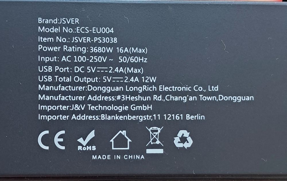 Listwa zasilająca z 3 gniazdami i 3 razy USB