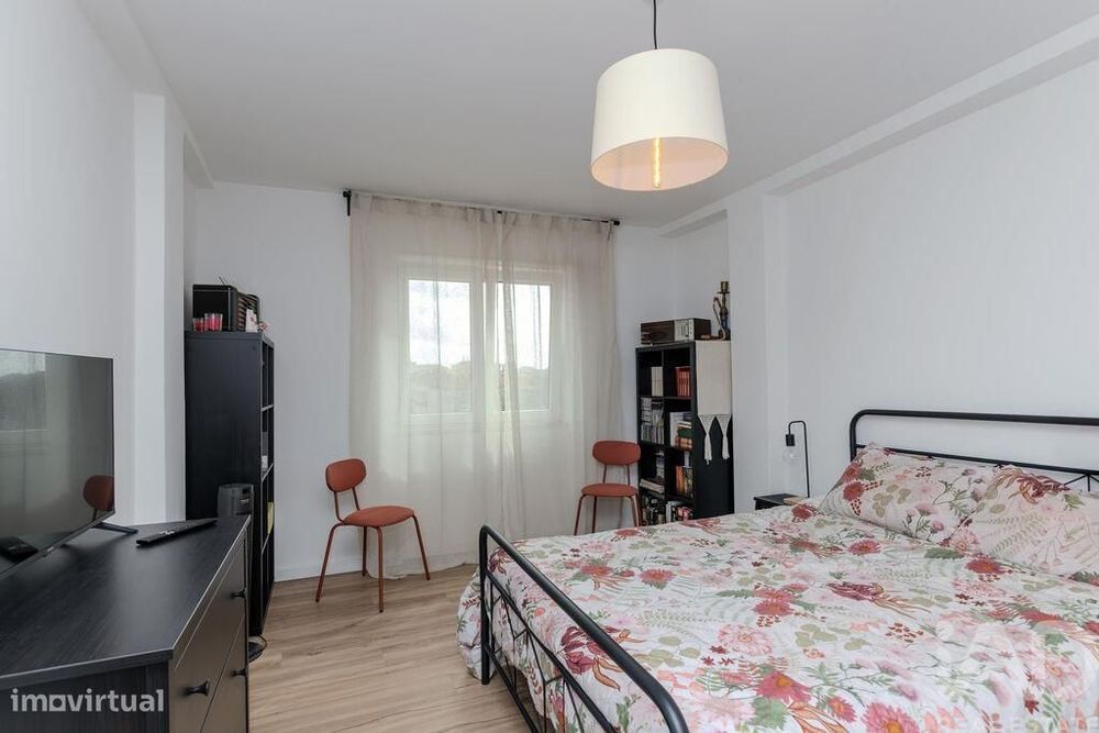 Apartamento T2 em São Sebastião