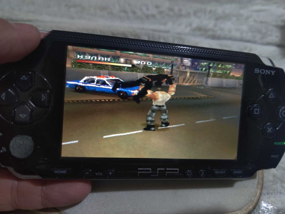 Sony PSP 1004 + 2 флешки 64GB c играми.