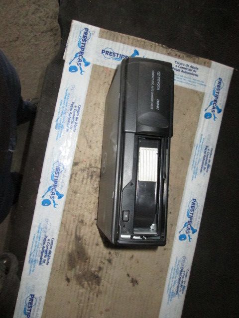 Rádio / auto-rádio TOYOTA RAV4 I (_A1_)