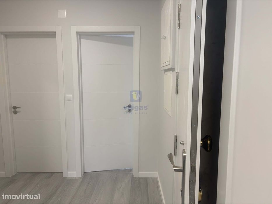 Oportunidade única: apartamento T2 em Oeiras para investimento seguro