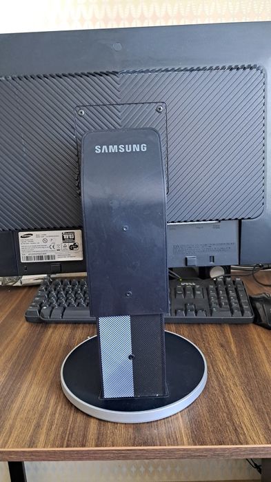 Монітор 22" Samsung SM 225 BW, регулювання