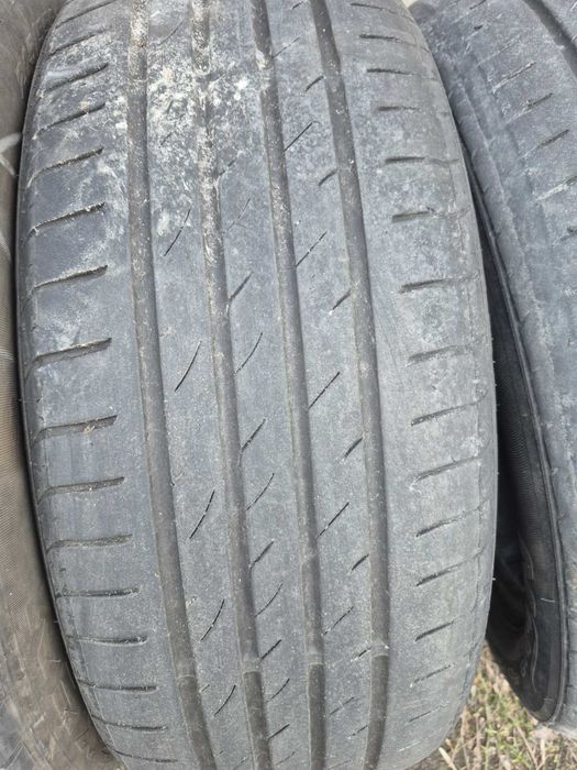 Резина літня 215/55 r17