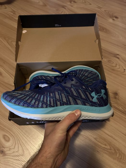 Nowe buty Under Armour Charged 44