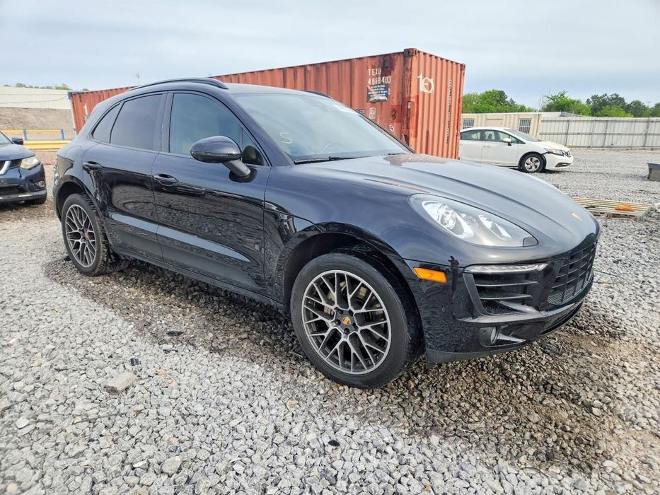 Porsche Macan PORSCHE MACAN S / RUN&DRIVE / 4X4                                .