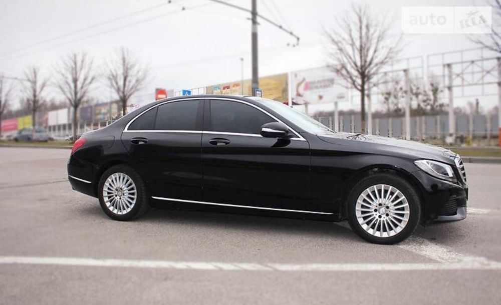 Продам С клас w205 2015 D