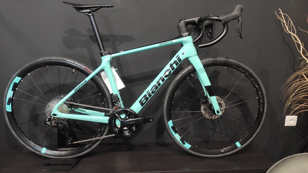 NOVA Bianchi Infinito XE DI2