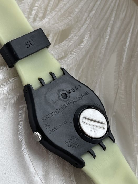 Годинник SWATCH 007 BARON SAMEDI Villian Collection
