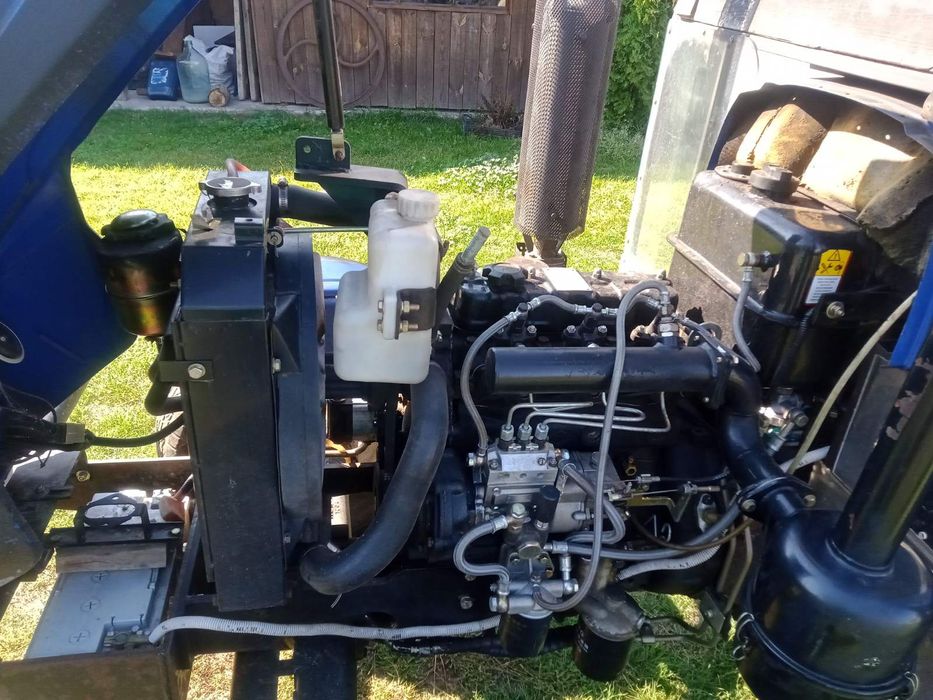 Продам трактор DW 244