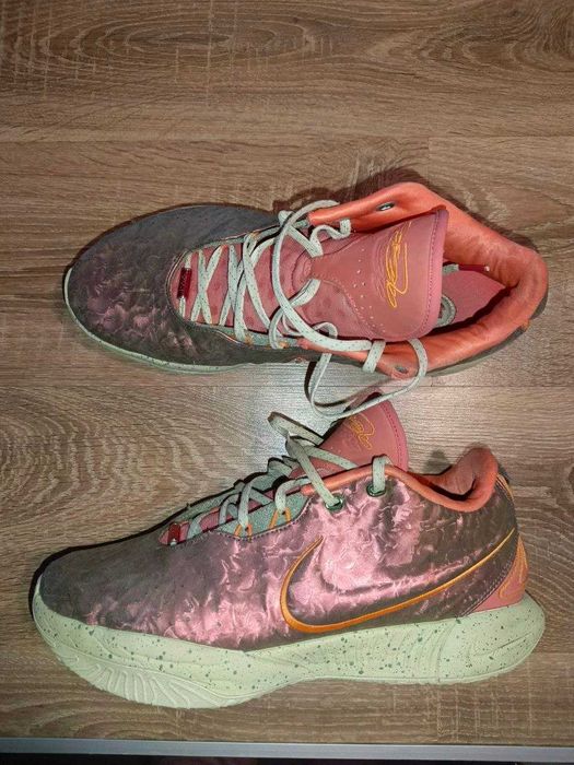 Кросівки Nike LeBron 21 “Queen Conch”