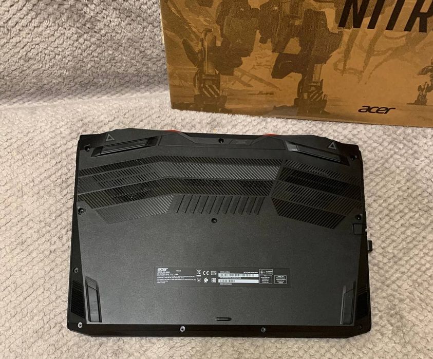 Ігровий ноутбук Acer Nitro 5 AN515-44 повний комплект