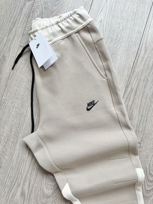 Штани Nike Tech Fleece